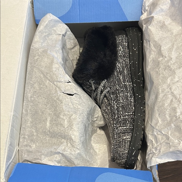 Hey Dude Wendy Fold BOHO-Black and Gray - US Size W6 - Picture 7 of 9